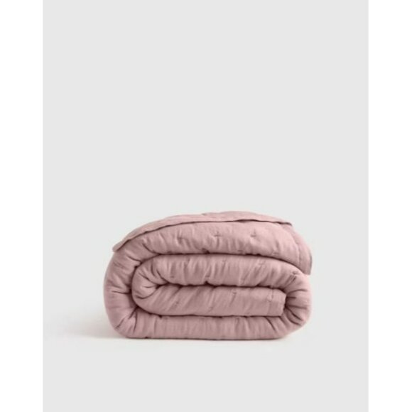 NWT Quince King Size European Linen Dream Quilt – Dusty Mauve - Picture 1 of 4